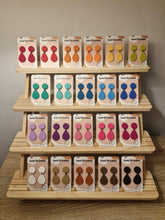 Load image into Gallery viewer, Peta Dangle Collection