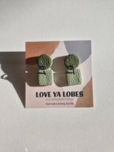 Load image into Gallery viewer, Lucy Dangle WB
