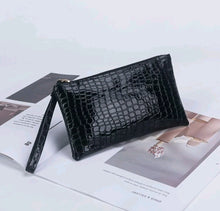Load image into Gallery viewer, Coin Purses
