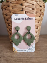 Load image into Gallery viewer, Daphne Dangles - Winter
